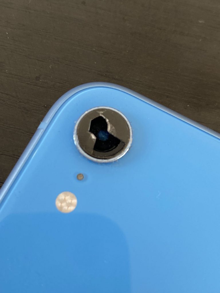 iPhone XR camera lens replacement